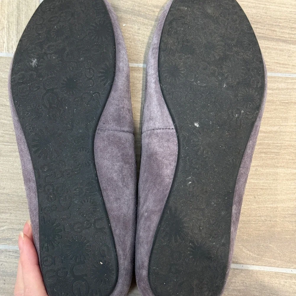 UGG Australia Suede Rhinestone Bow Slippers Flats Size 7.5 - Picture 5 of 5
